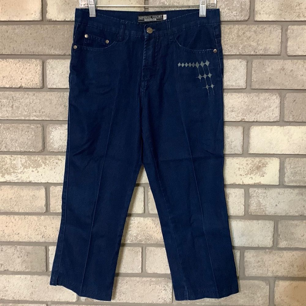3for!$20 Capri size 6